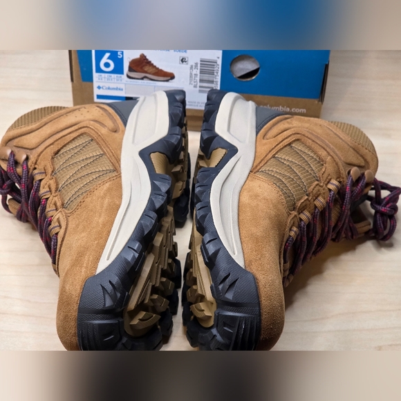 Columbia Transverse Suede Boots Sneakers Womens 6.5 Waterproof Hiking Shoes NIB - Picture 6 of 11